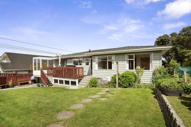 30 Turriff Crescent Tawa_2