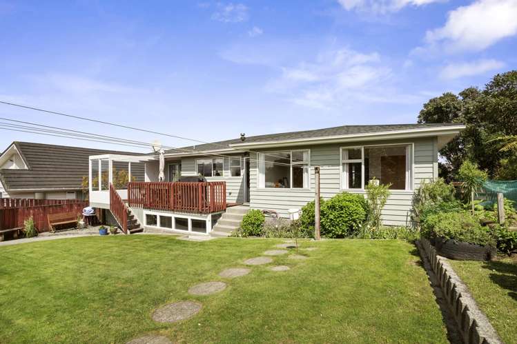 30 Turriff Crescent Tawa_2