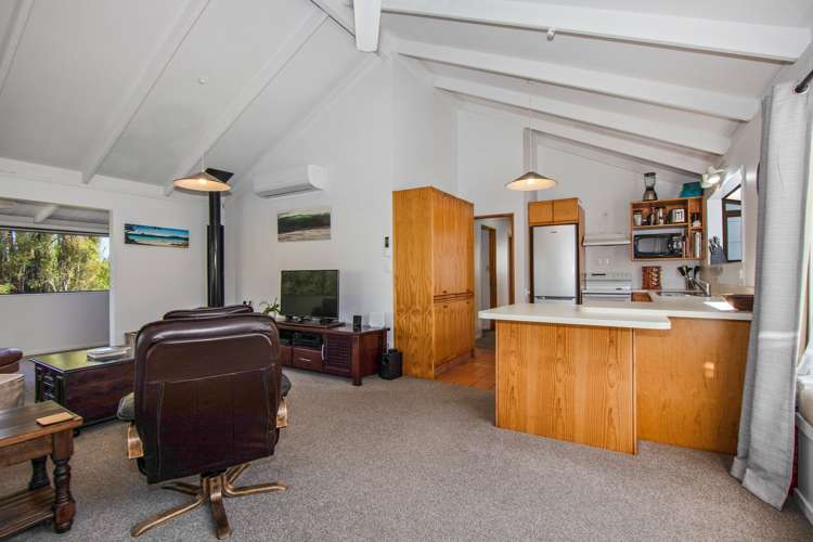 1309 Whangaparaoa Road Army Bay_14