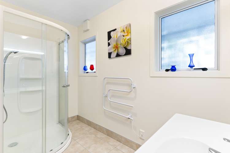 16 Harbour View Road Point Chevalier_24