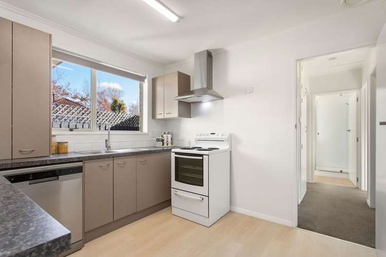 7 Omega Place Casebrook_5