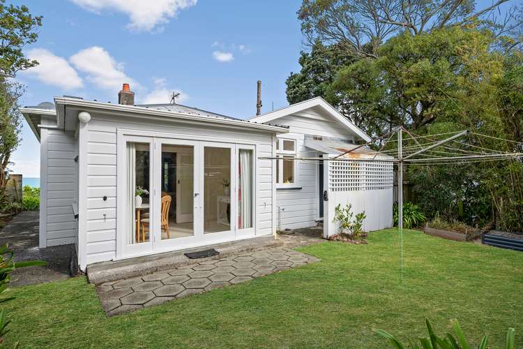 7 Homebush Road Khandallah_13