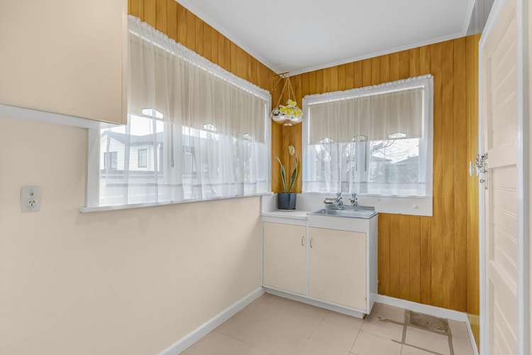 5 Valron Road Te Atatu South_16