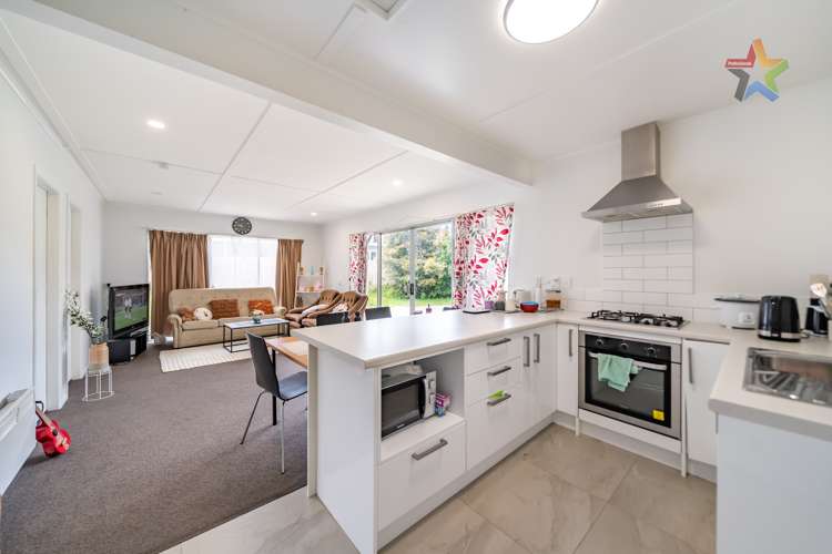 11b Foster Street Taita_15