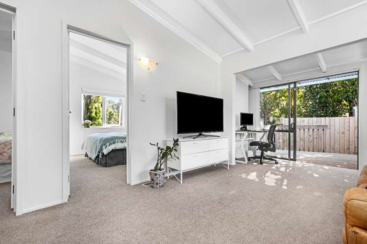 107a Brian Crescent Stanmore Bay_5