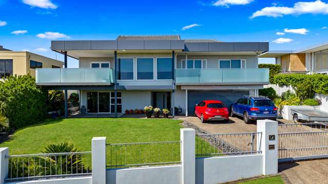 Freehold 680sqm with Marina Views in Macleans Zone