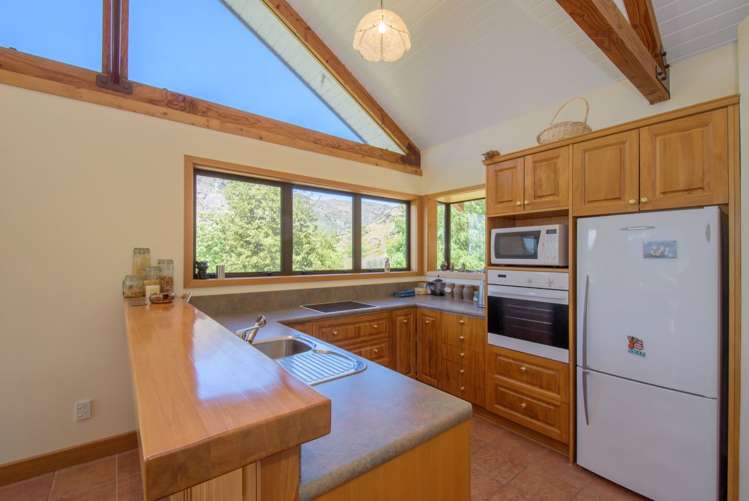 20 Arthurs Track Arthurs Point_1