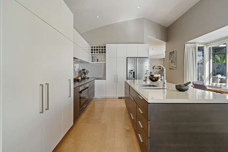 2/2 Clifton Road Hauraki_11