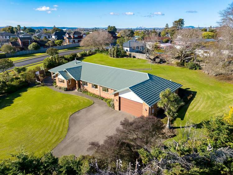 2 Burgundy Park Avenue Henderson_37
