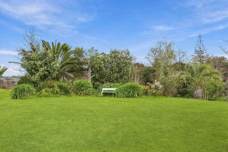 29 Whangaparaoa Road_4