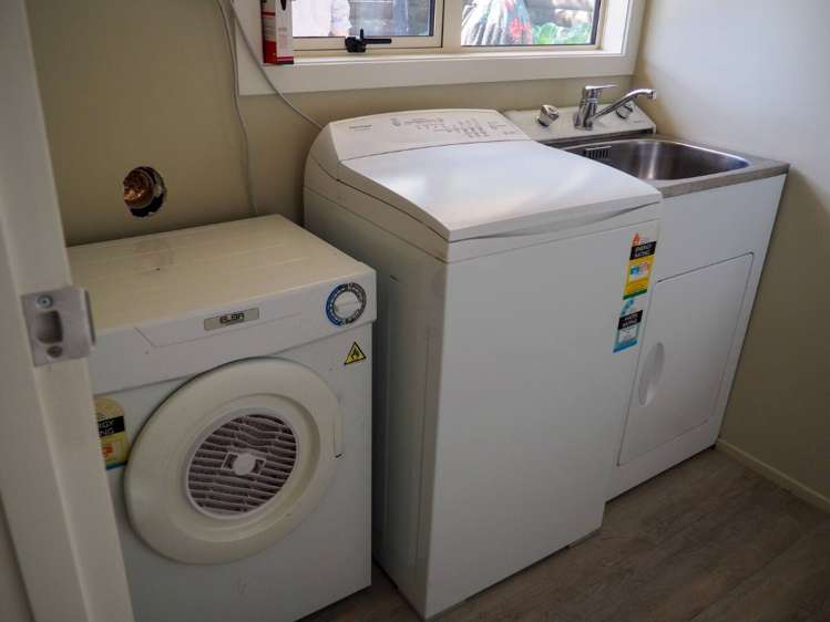 21b Long Street Raglan_14