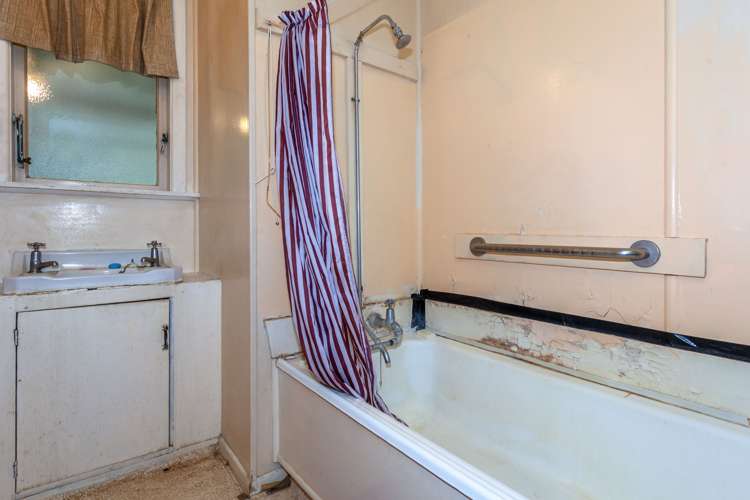 410 Thames Coast Sh25 Road Te Puru_9