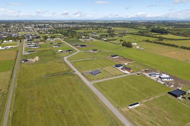 19 21 and 29 Meadowlands Green Allenton_2