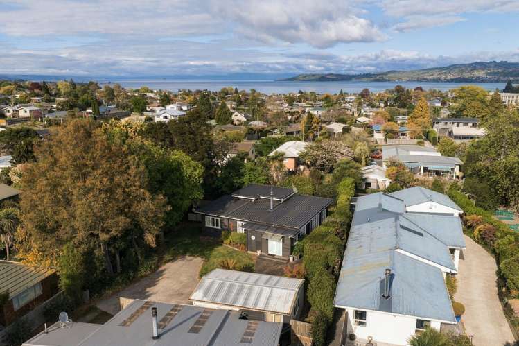 2/31 Tamatea Road Taupo_28