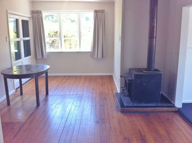 20 Koromiko Street Otaki Beach_2