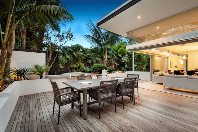 2/6 Parr Terrace Castor Bay_4