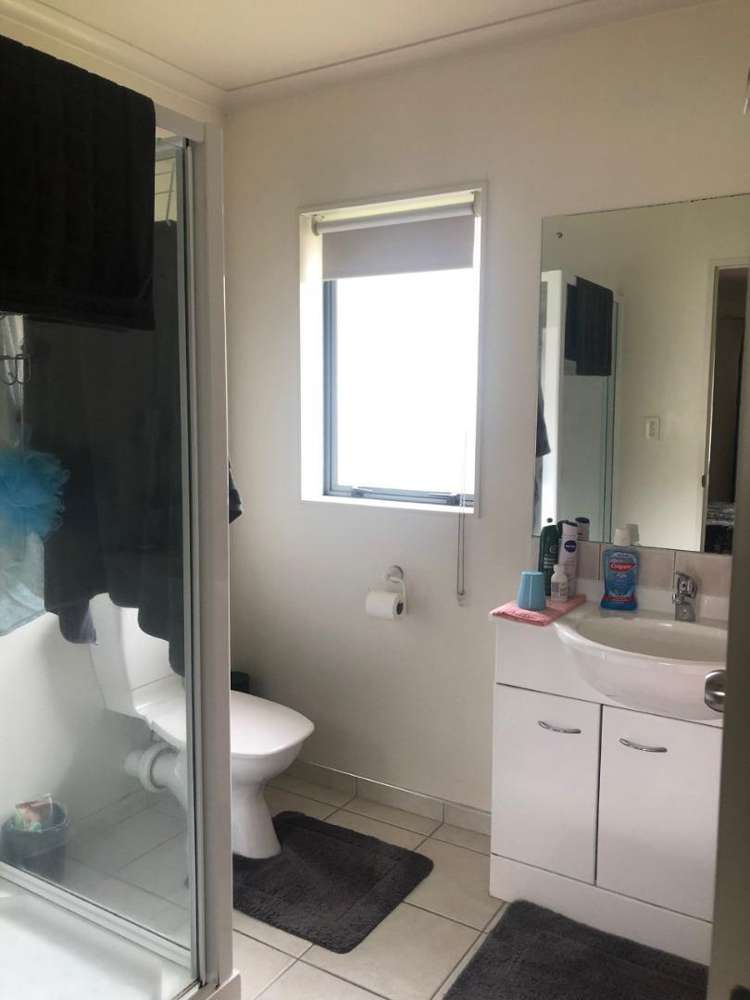 18 Erne Crescent East Tamaki_8