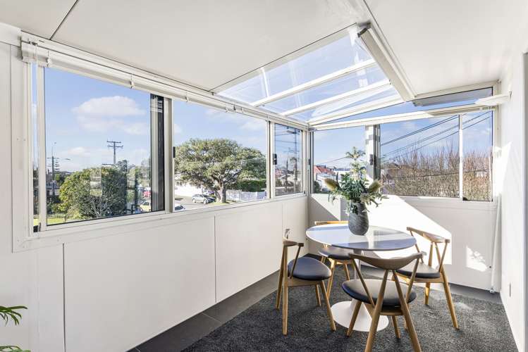 2/4 Bruce Street Northcote Point_5
