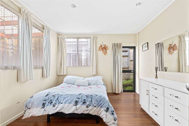 689 Beach Road Rothesay Bay_11