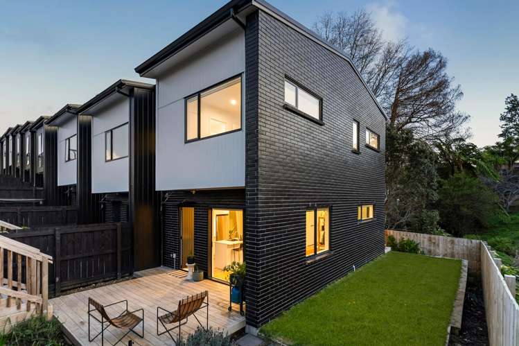 33 Meg Lane Glen Eden_14