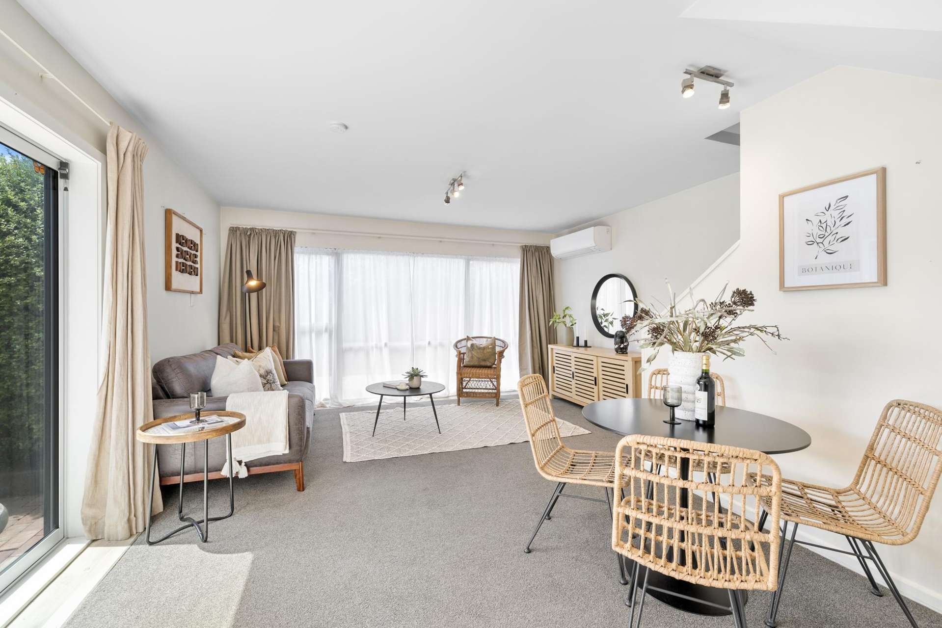 1/34 Holly Road Merivale_0