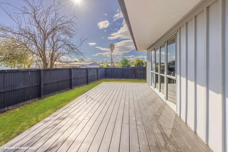 9 Latham Stubbs Crescent Waipawa_12