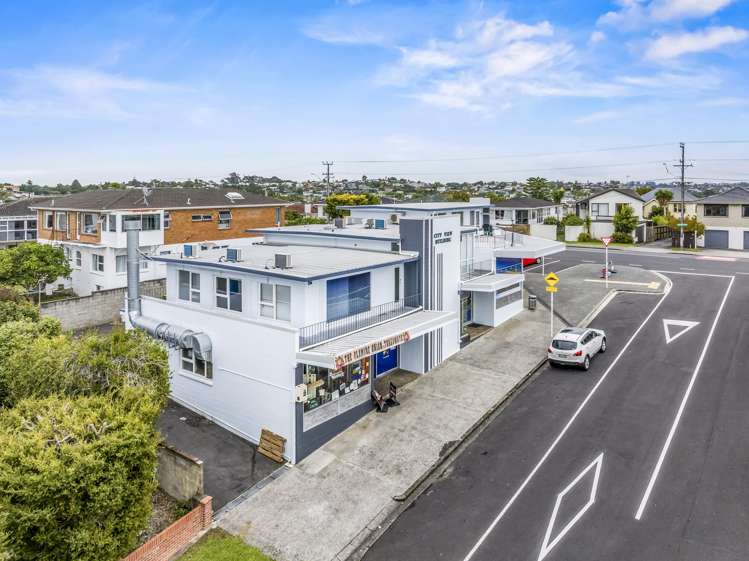 1 Lydia Avenue Northcote_17