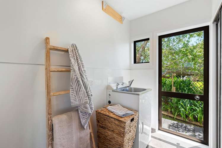 19 Sunrise Avenue Murrays Bay_18