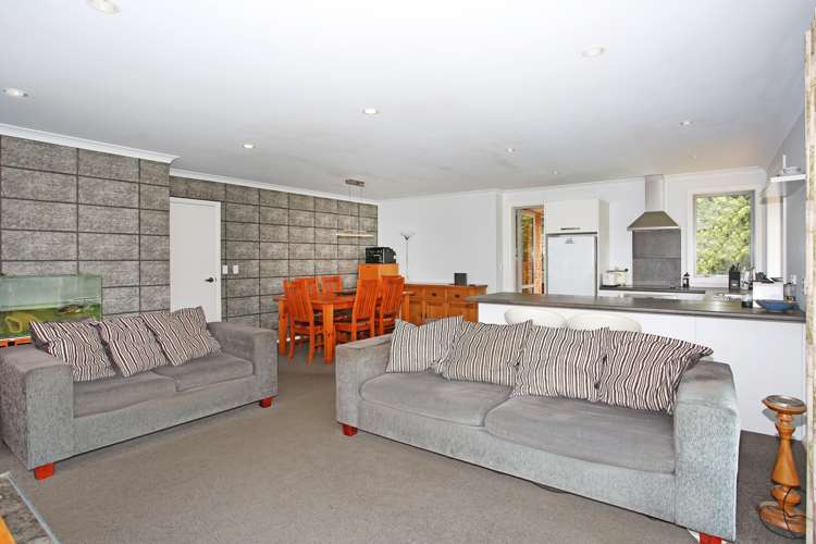 8 Breaker Grove Waiuku_3