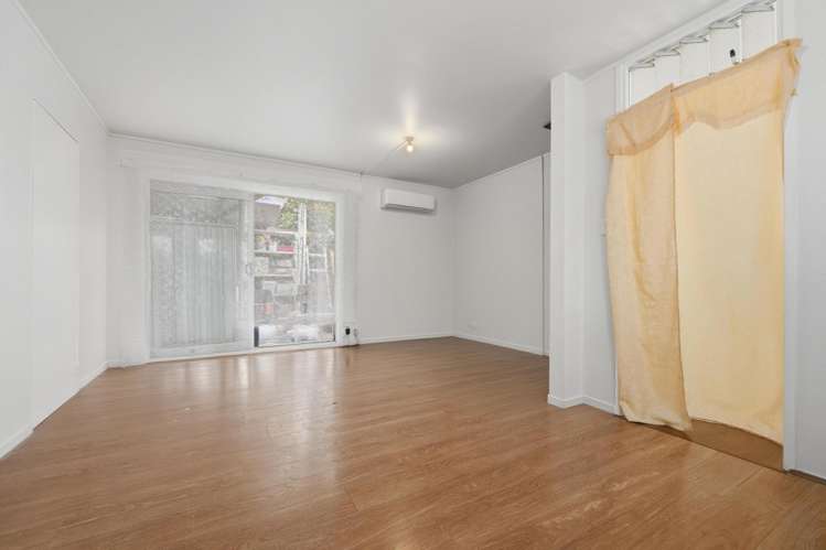 13 Memorial Avenue Mount Roskill_20