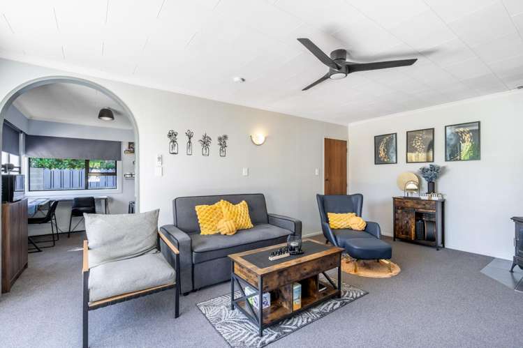 106 Cunningham Crescent Grasmere_11