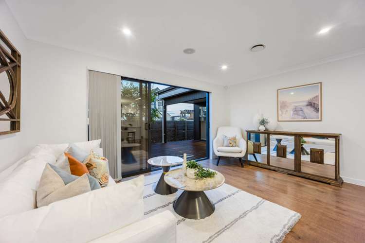 2 Irving Place Hobsonville_7