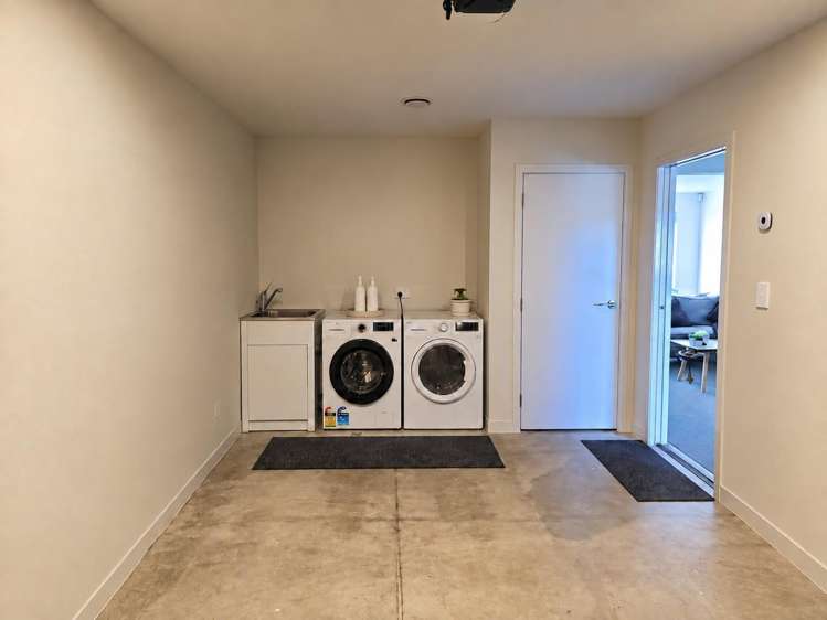 8 Torea Place 10954_16