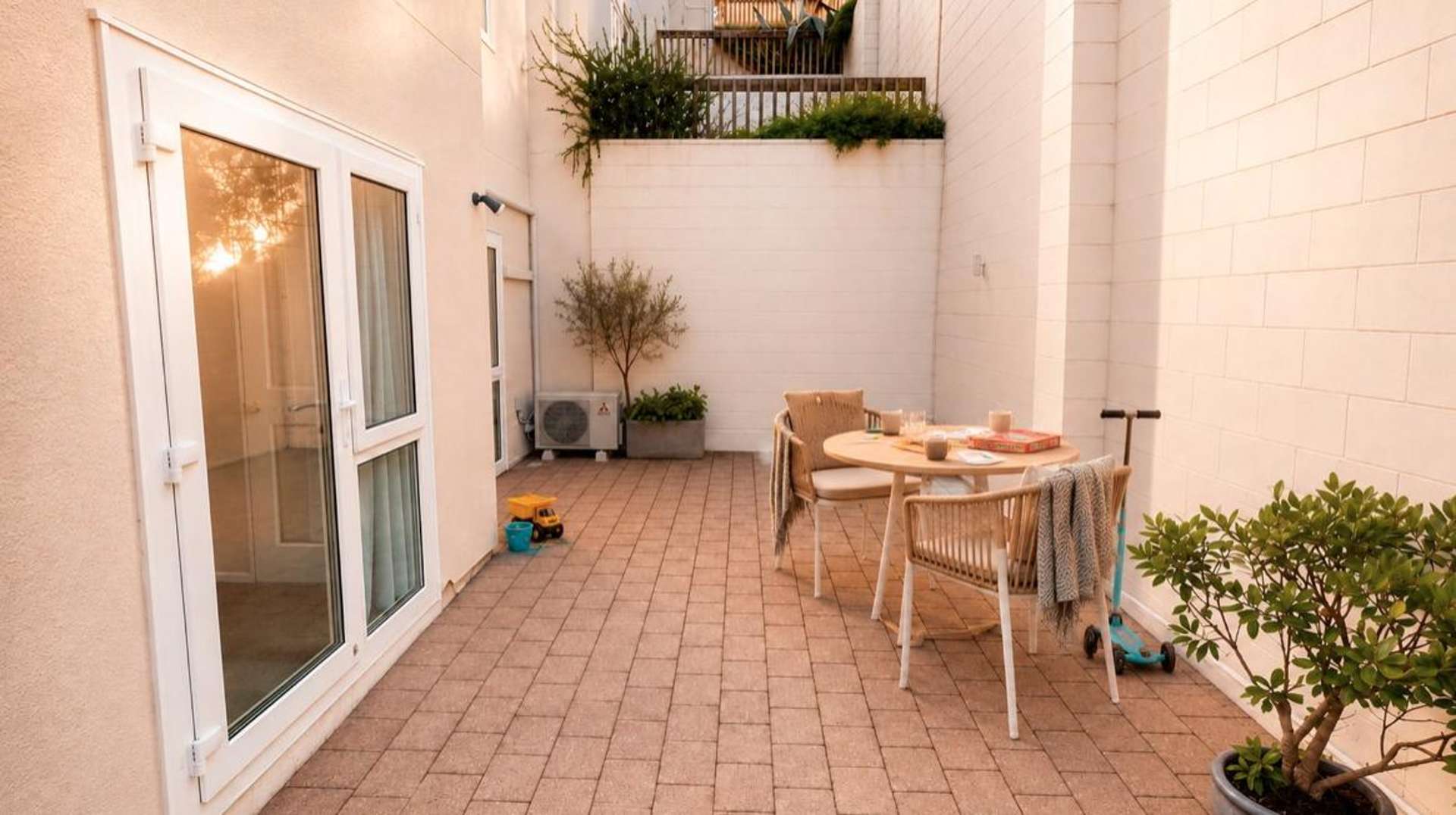 4A MacDonald Crescent Te Aro_0