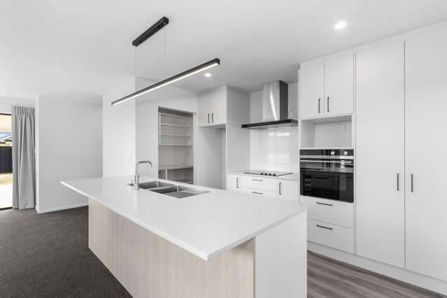 16 Henshaw Street Woodend_1