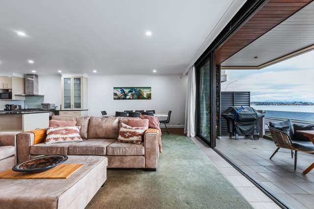 3/88 Lake Terrace Central_1