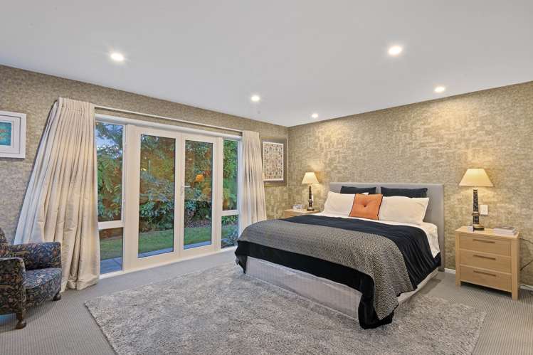 7 Douglas Street Lincoln_15