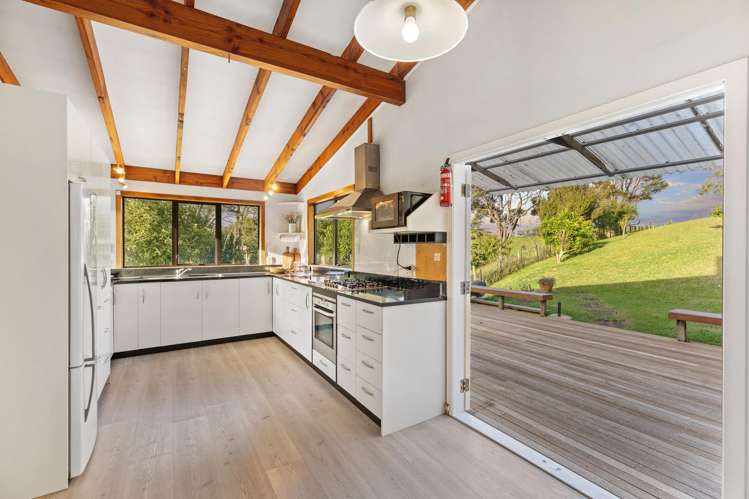 32 Opanuku Road Henderson Valley_17