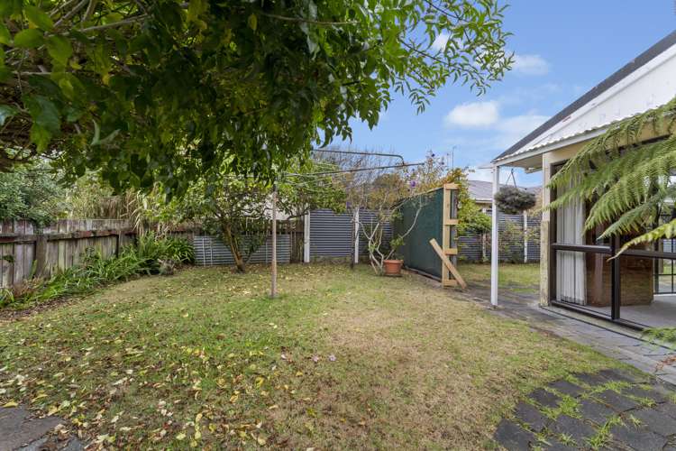81 Norfolk Crescent Otaki Beach_19