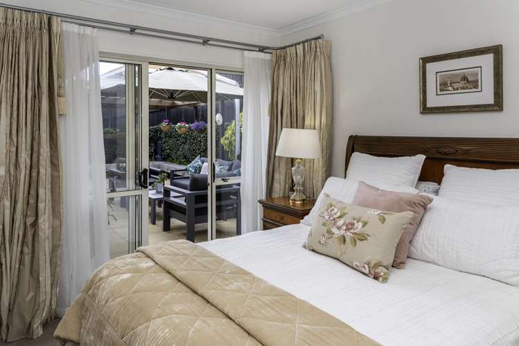 15 Gillett Place Botany Downs_10