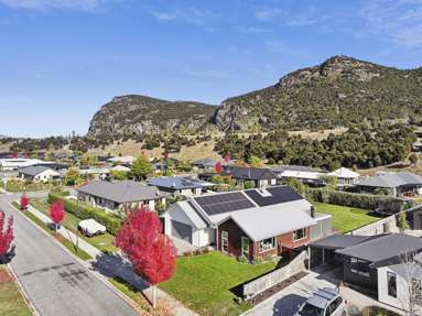 10 Snowberry Street_2