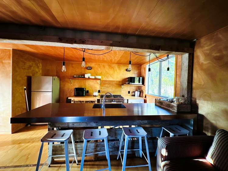 1109 Little Valley Road Alexandra_19