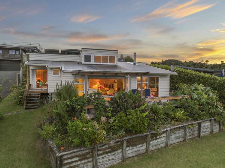 8a Wairahi Road Langs Beach_18