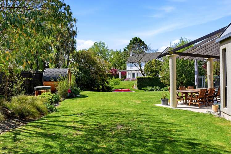 6 Ngahere Street Fendalton_12