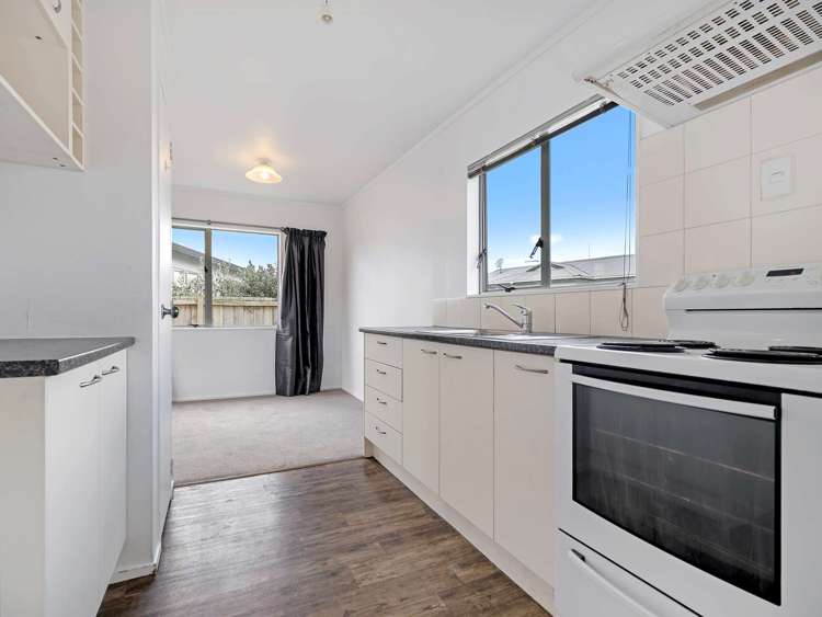 20b Kentucky Crescent Nawton_5