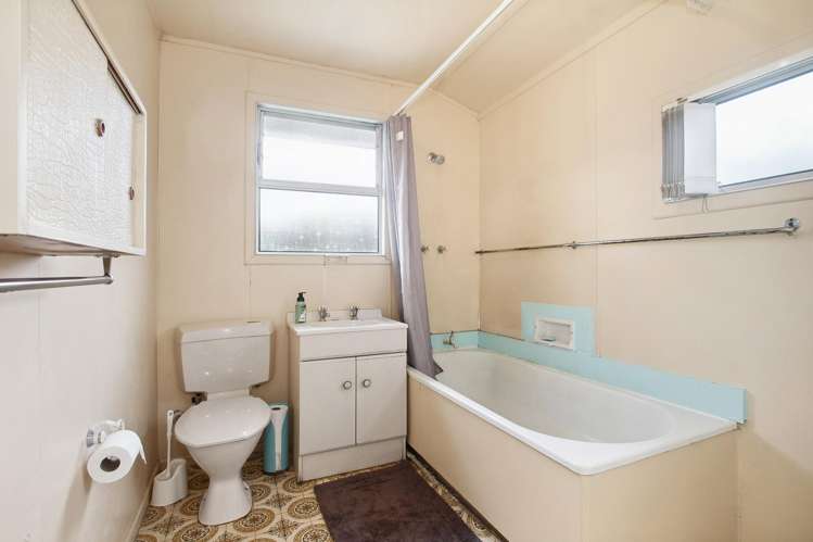 71 Swann Beach Road Stanmore Bay_19