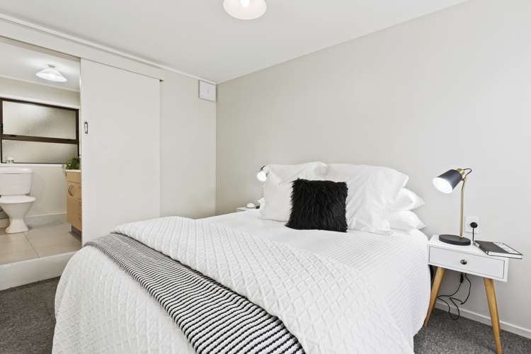 89 Manuka Road Bayview_16