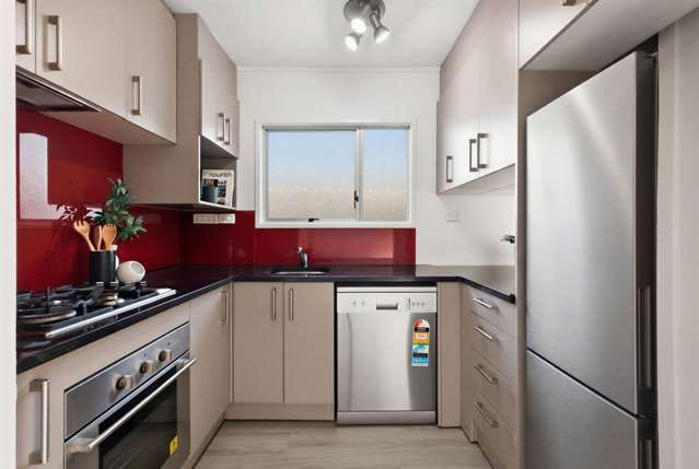 1/92 Lake Road Northcote_4