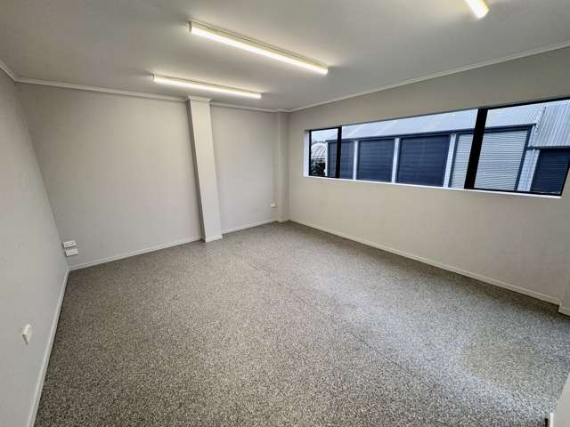 2/37 Anvil Road Silverdale_3