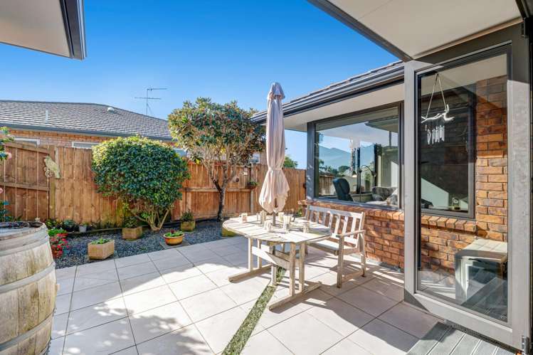 49 Chesterfield Way Orewa_19